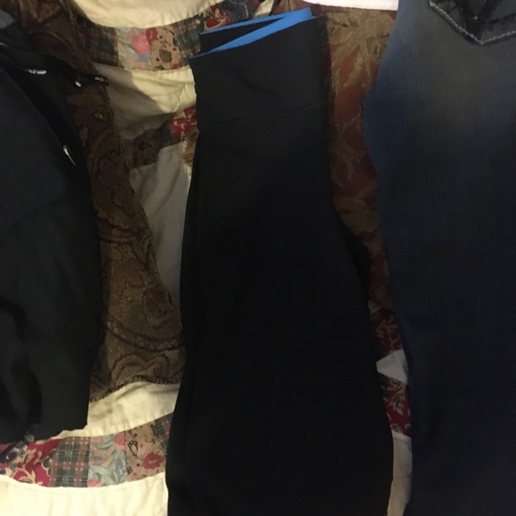 Clothes - Picture 7 of 10